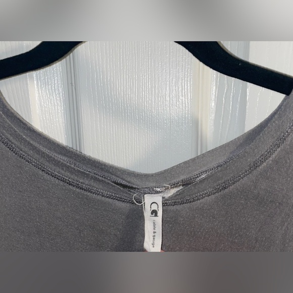Cable & Gauge oversized tshirt size small - Picture 3 of 3
